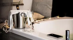 Royal Suite - Image 2