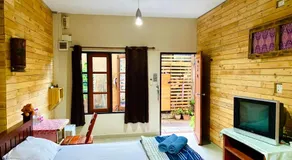 Thai Guesthouse - Image 2