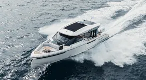 Luxury Boat Cruise in Crete - Image 4