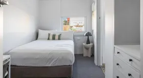 St Mary's Hotel - Image 2