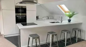 Lovely 2 bedroom modern loft apartment sea view - Image 3