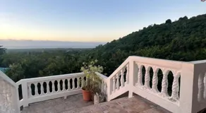 Hilltop at St Georges - Image 4