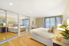 Savoy Court - Image 2