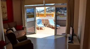 Merveilleux appartement entièrement équipé avec internet haut débit et terrasse | Vue ville | Idéal pour le télétravail - Image 2