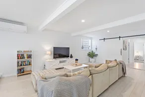 Seahaven Unit 1 Shoal Bay Road 81 - Image 2