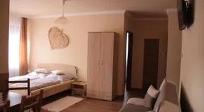 Imola És Andrea Apartmanház - Image 2