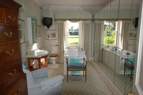 Uplands House, near Banbury - Image 1