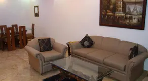 Skylink Suites Bed & Breakfast - Image 2