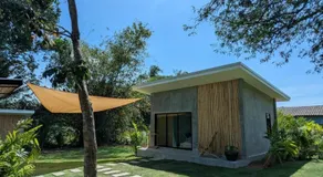 Eco Sustainable Bungalow 10 min Walk from Beach - Image 4