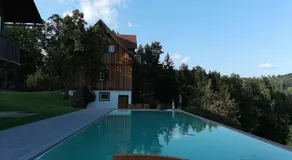 Chalet-Südsteiermark - traumhafte Aussicht, Infinity Pool, Privatsphäre, Klima und de-luxe Ausstattung - Image 4