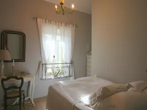 Mansion in Vaison-la-Romaine with Private Pool - Image 4