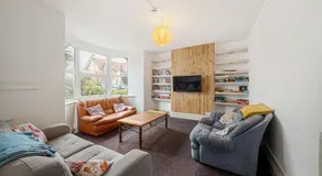 Breakwater Hostel - Image 2