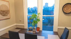 Bright vintage Apt in the heart of Seattle - Image 3