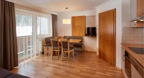 Apartments Neue Post - Image 2