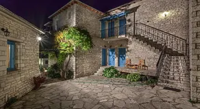 Hotel Ladias - Image 2