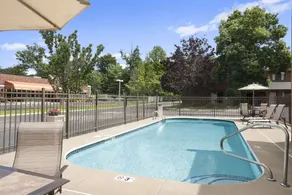 Beachwood Inn - Image 4
