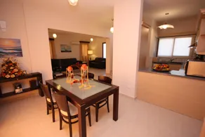 Vineland Cottage Free Wi-fi Big pool with walk in steps - Image 3