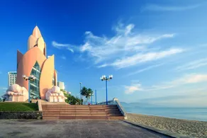 Sea view Family 2 adult 2 children Free Pool & Gym - Image 5