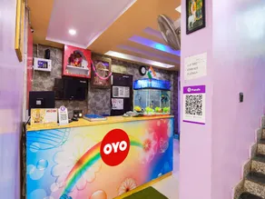 OYO Flagship Hotel Red Velvet - Image 4