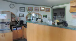 100 Mile Motel & RV Park - Image 2