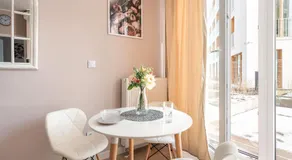 SuperApart Aignera apt 4, Family Friendly Oasis - Image 4