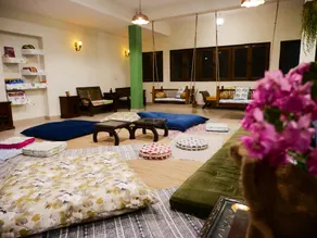 Horn Ok Please Hostel Jaipur - Image 4