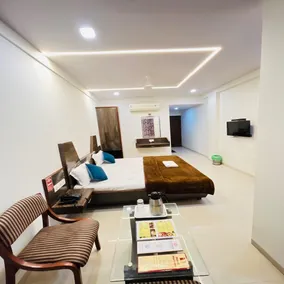 Hotel Horizon - Image 2