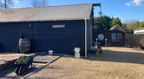 Old Farm Shop - Image 5