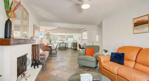 Pool & Hot Tub! Centrally Located, Less Than 3 Miles to The Strip! - Image 4