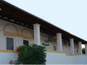 Level Houses - Image 5