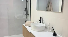 Apartamento en salou a 20m Playa! REFORMADO NUEVO - Image 2
