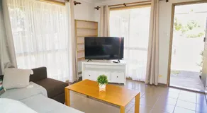 COZY 2 BEDROOM HOUSE /MELBOURNE - Image 2