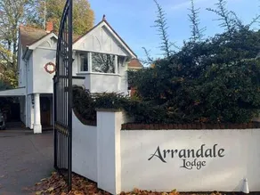 Arrandale Lodge - Image 2
