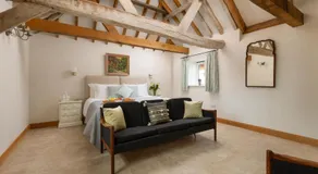 Barrow Hill Barns - Image 4