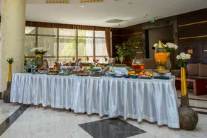 Alder Resort Hotel - Image 5