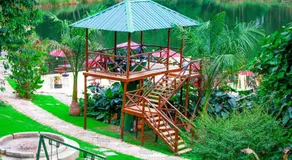 Bunyonyi Safaris Resort - Image 5