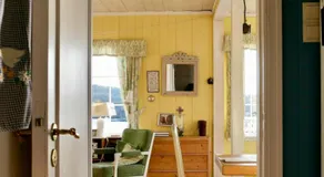 Cabin With Sunset Views And Private Dock - Image 2