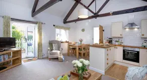 Daisy Cottage - Image 2