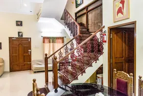 FabExpress Kapsstone Service Apartment - Image 3