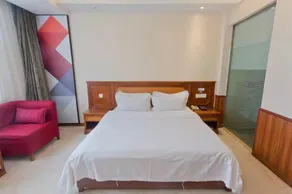 Borrman Hotel Jinmen Railway Station - Image 3