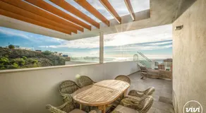 Penthouse Diamond - Private Pool, Terrace, Sea View, Gym & BBQ - Image 5