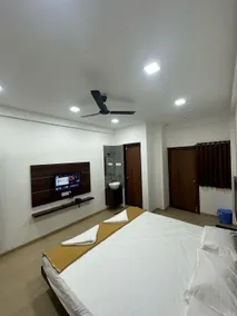 Hotel Shreetej Executive - Image 3