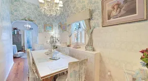 DOLLHOUSE, 6 BR, French Quarter, JAZZ FEST sleeps 13! - Image 4