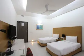 The Woods Hotel - Image 2