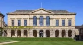Oxford Central 2 Bed 2 Bath Modern Apt Free Parking Walk to Train , Bus and University - Image 4