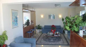 Peri's Hotel - Image 3