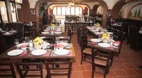 West Plaza Hotel - Image 3