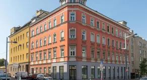 Studio Vienna Central Station - Image 3