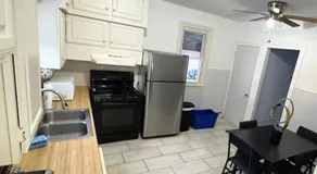 Cozy 1BR Retreat in Charming Trenton - Image 2