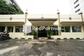 Hotel Borobudur Kemayoran Syariah Mitra RedDoorz - Image 3